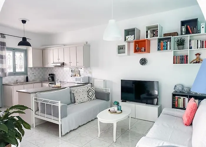 Agrampeli Home, Central, Modern, Spacious Апартаменты *