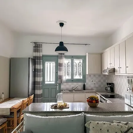 Agrampeli Home, Central, Modern, Spacious *