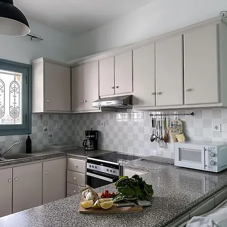 Agrampeli Home, Central, Modern, Spacious * Naxos City